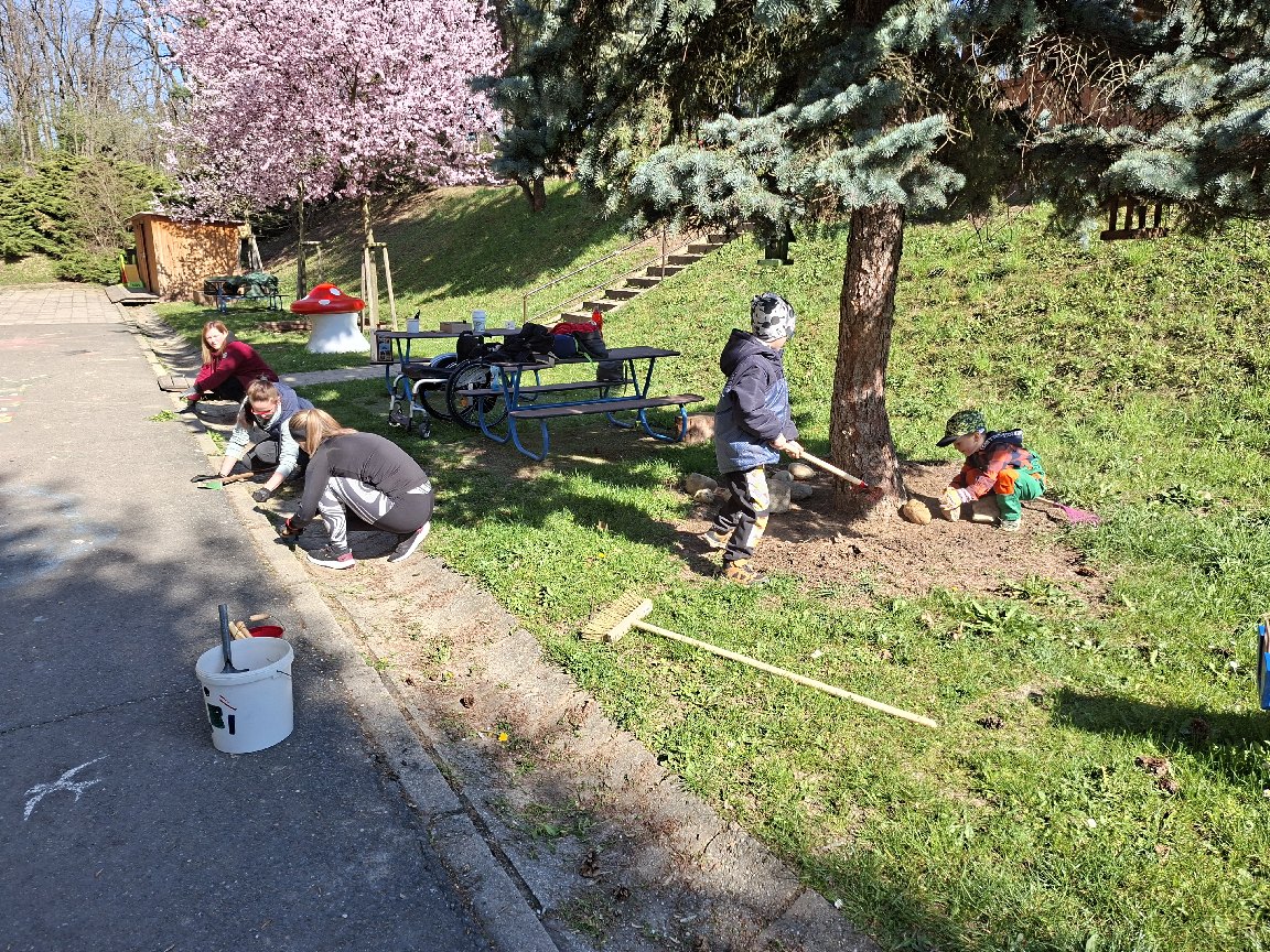 Den pro školní zahradu